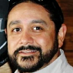 Robert Larez